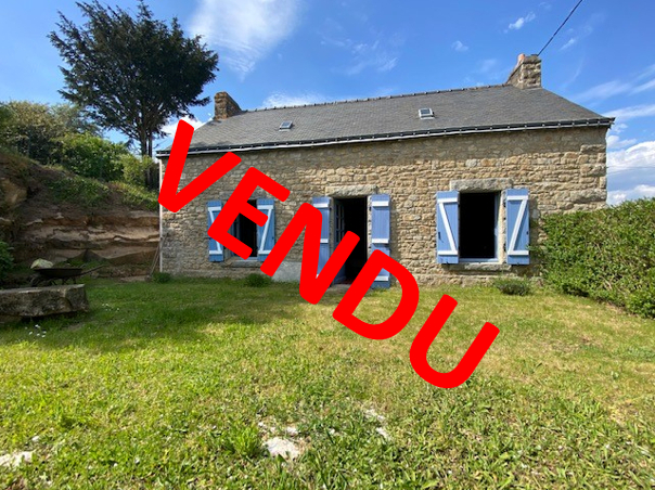Maison en pierres à CARNAC proche du bourg à rénover sur un terrain d'environ 597 m² Maison en pierres à CARNAC proche du bourg à rénover sur un terrain d'environ 597 m²