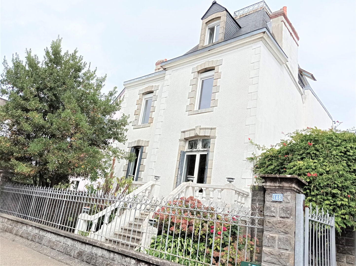 Maison Auray 6 pièce(s) 147 m2 Maison Auray 6 pièce(s) 147 m2