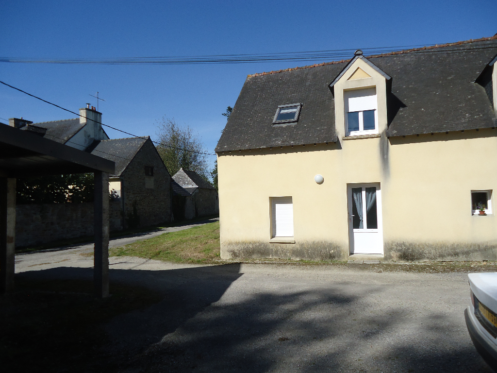 A louer Pontivy Bretagne Morbihan Appartement T3 en duplex superficie 41 m² avec garage A louer Pontivy Bretagne Morbihan Appartement T3 en duplex superficie 41 m² avec garage