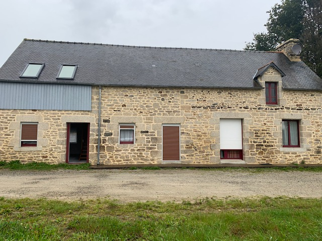 A louer maison Noyal Pontivy Accès proche Pontivy 3 chambres et un jardin A louer maison Noyal Pontivy Accès proche Pontivy 3 chambres et un jardin