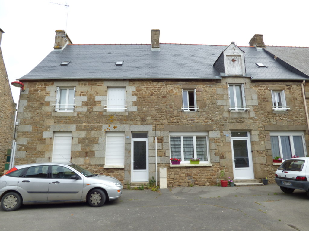Immeuble Sens De Bretagne 10 pièce(s) 104 m2 Immeuble Sens De Bretagne 10 pièce(s) 104 m2