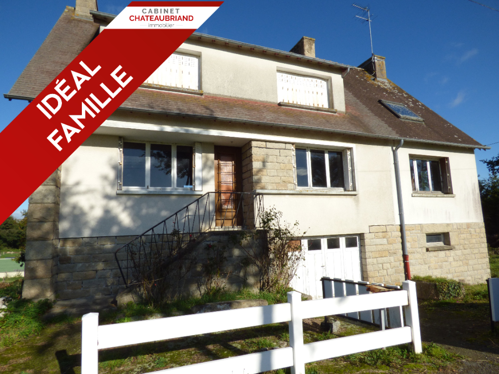 Maison Sens De Bretagne 5 pièce(s) 188.14 m2 sur terrain de 1196 m² Maison Sens De Bretagne 5 pièce(s) 188.14 m2 sur terrain de 1196 m²