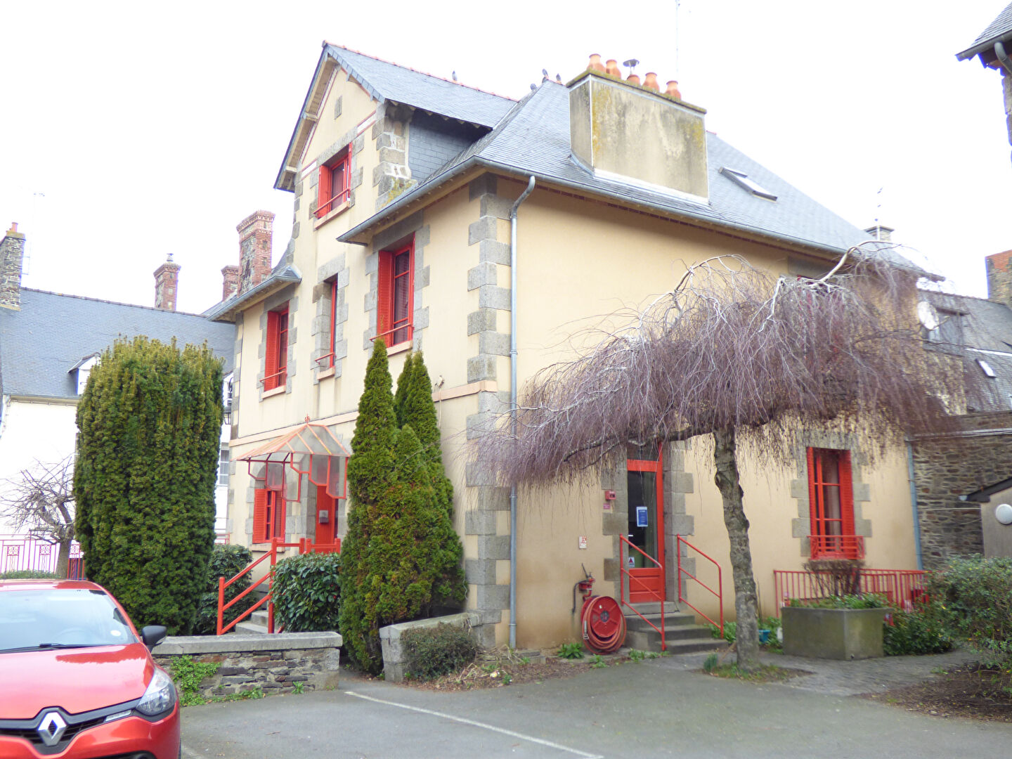 Immeuble à vendre Dol De Bretagne 606 m2 Immeuble à vendre Dol De Bretagne 606 m2