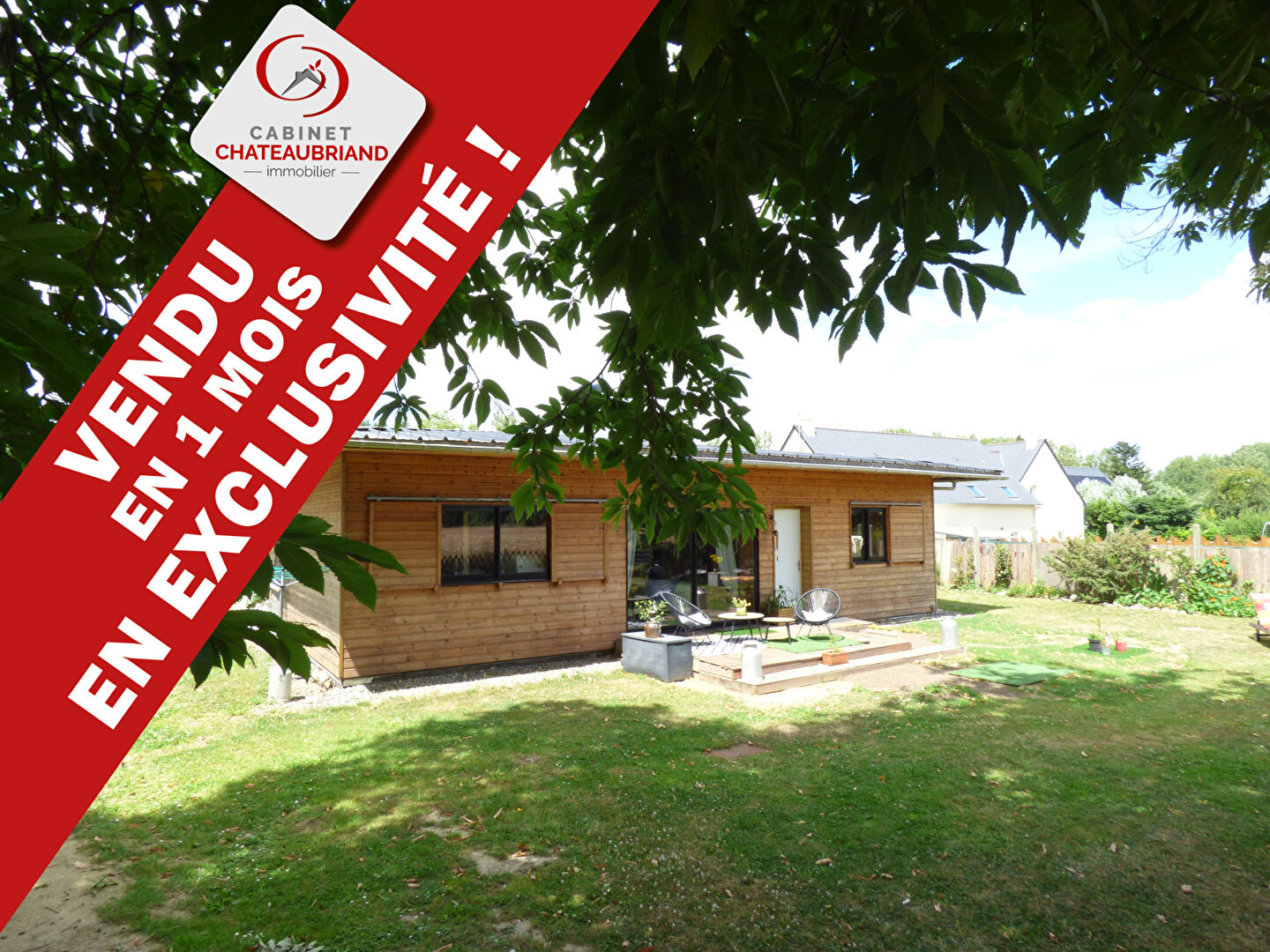 Maison à vendre La Boussac 5 pièce(s) 141 m2, 4 chambres, 872m² de terrain Maison à vendre La Boussac 5 pièce(s) 141 m2, 4 chambres, 872m² de terrain