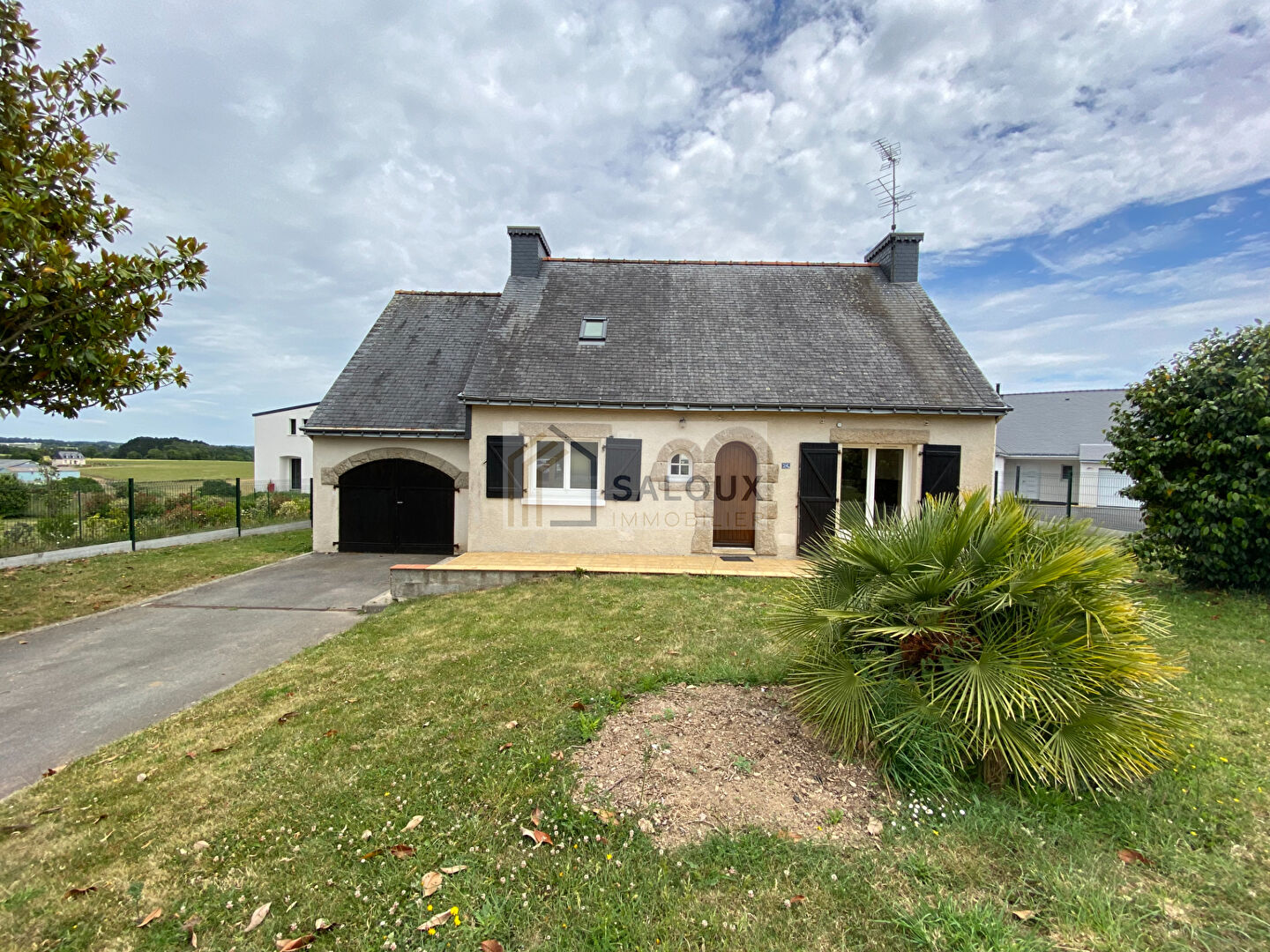 MUZILLAC - Maison 4 pièces sur 700m² de terrain MUZILLAC - Maison 4 pièces sur 700m² de terrain
