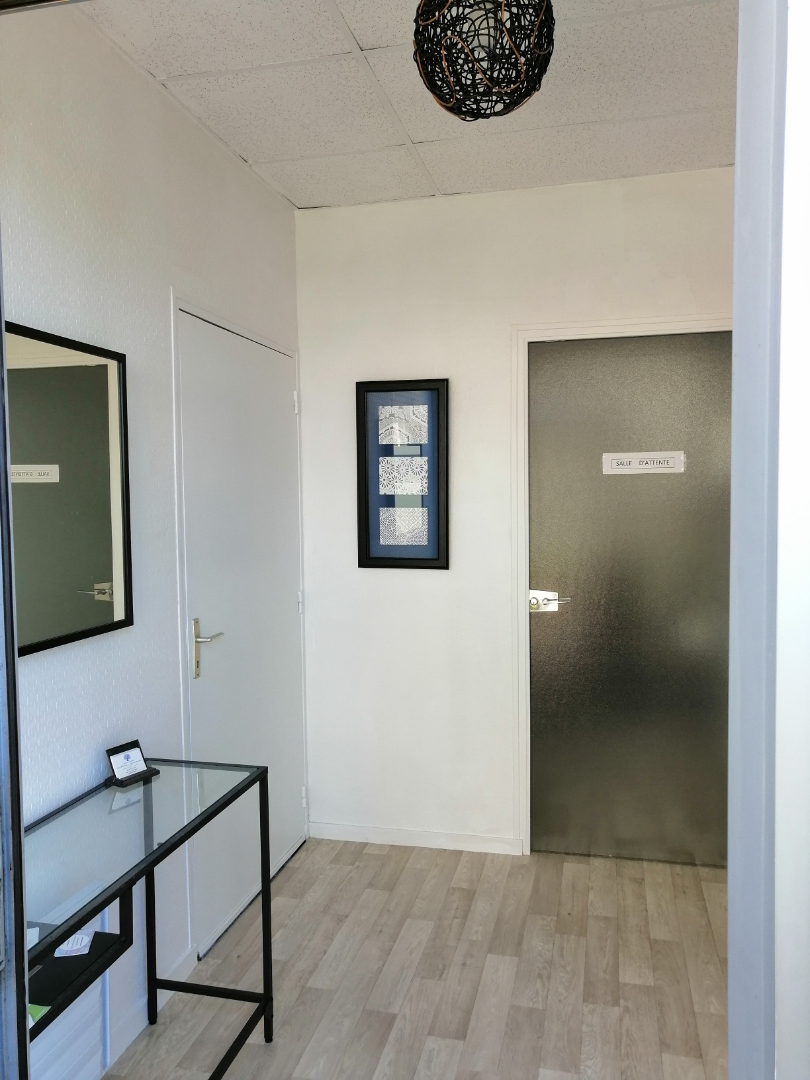 LE RHEU CENTRE - LOCAL PROFESSIONNEL LE RHEU CENTRE - LOCAL PROFESSIONNEL