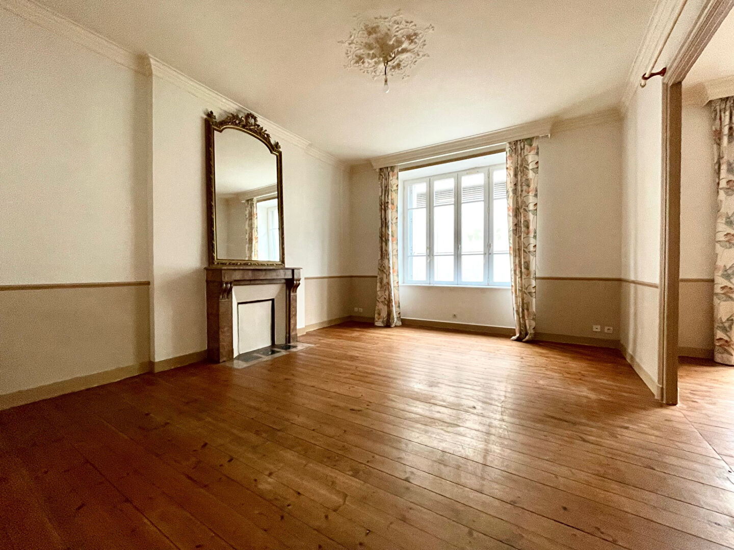 GRAND T4 - RUE ANDRE BERGER - 103.38 m2 GRAND T4 - RUE ANDRE BERGER - 103.38 m2