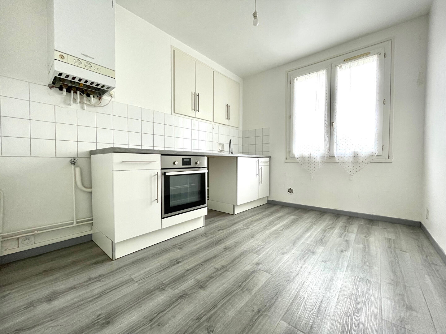 T3 - RUE F. LA BOUSSOLE - 71 M² T3 - RUE F. LA BOUSSOLE - 71 M²