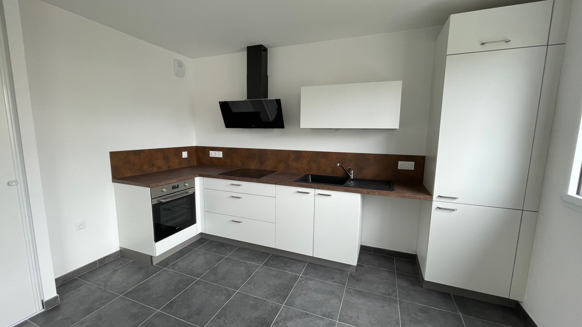T4 + 2 parkings - Rue Calmette guerin - 73.84 m2 T4 + 2 parkings - Rue Calmette guerin - 73.84 m2