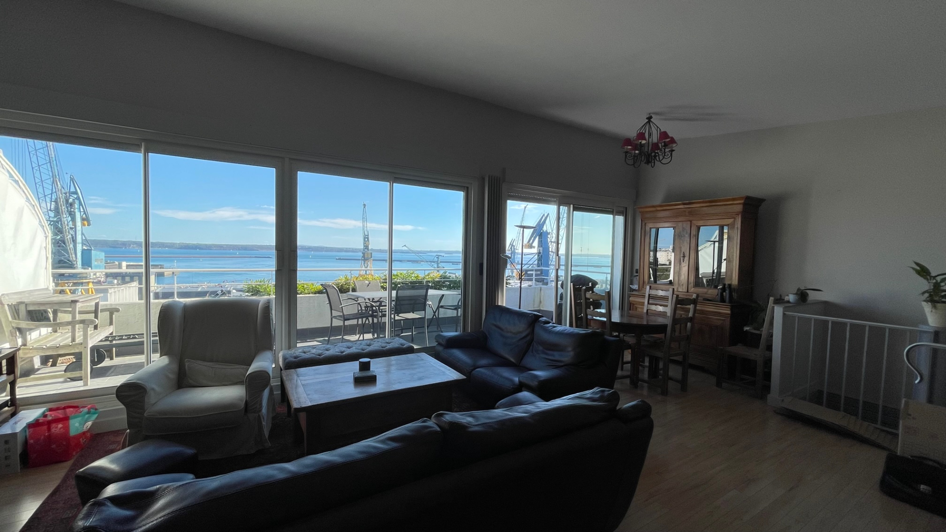 MAISON T5 - CORNICHE - VUE MER - 118.53 m2 MAISON T5 - CORNICHE - VUE MER - 118.53 m2