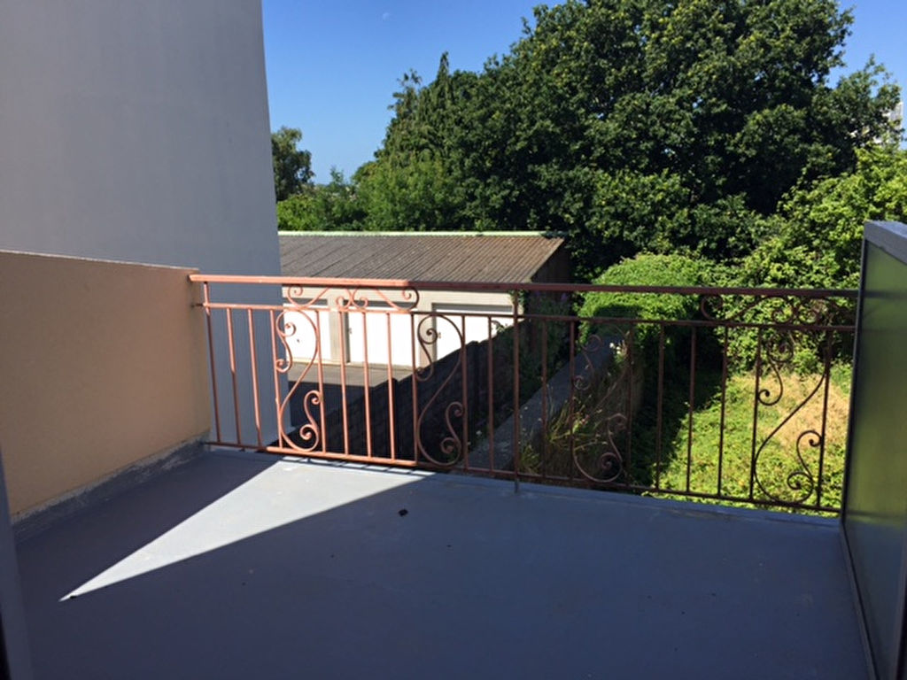 STUDIO - RUE ROBESPIERRE - 17.41m2 STUDIO - RUE ROBESPIERRE - 17.41m2