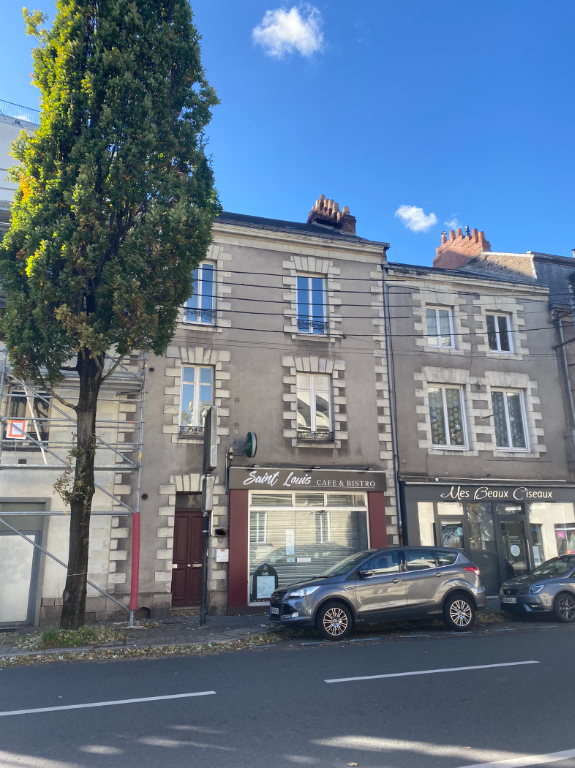 Nantes Rond point Rennes - Immeuble 200 m2 Nantes Rond point Rennes - Immeuble 200 m2