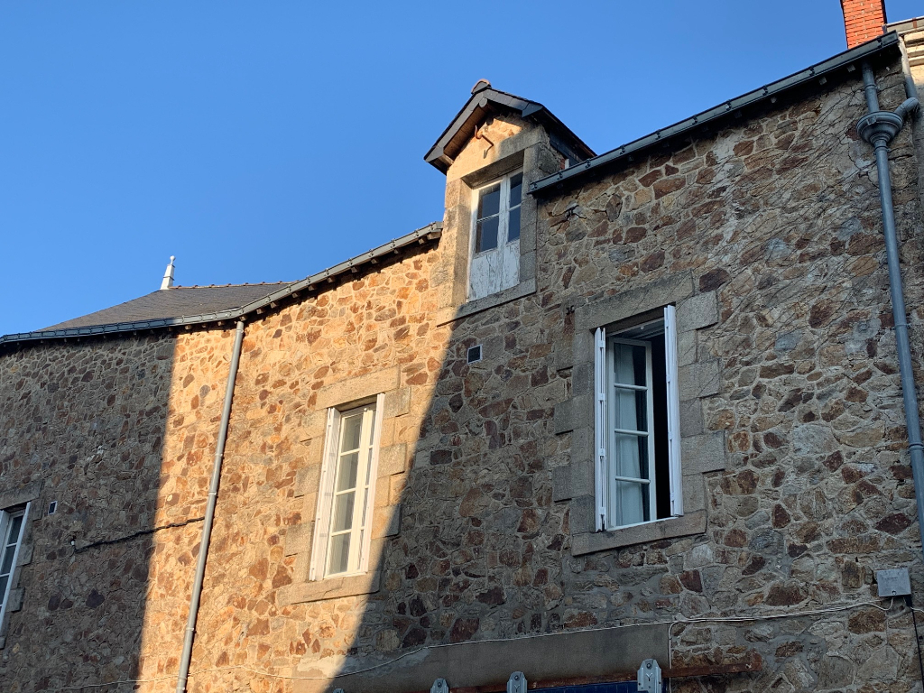 LA ROCHE BERNARD, APPARTEMENT DE TYPE 2 AU 1ER ETAGE, INVESTISSEUR, CENTRE VILLE, PROCHE AXE NANTES VANNES, BRETAGNE SUD LA ROCHE BERNARD, APPARTEMENT DE TYPE 2 AU 1ER ETAGE, INVESTISSEUR, CENTRE VILLE, PROCHE AXE NANTES VANNES, BRETAGNE SUD
