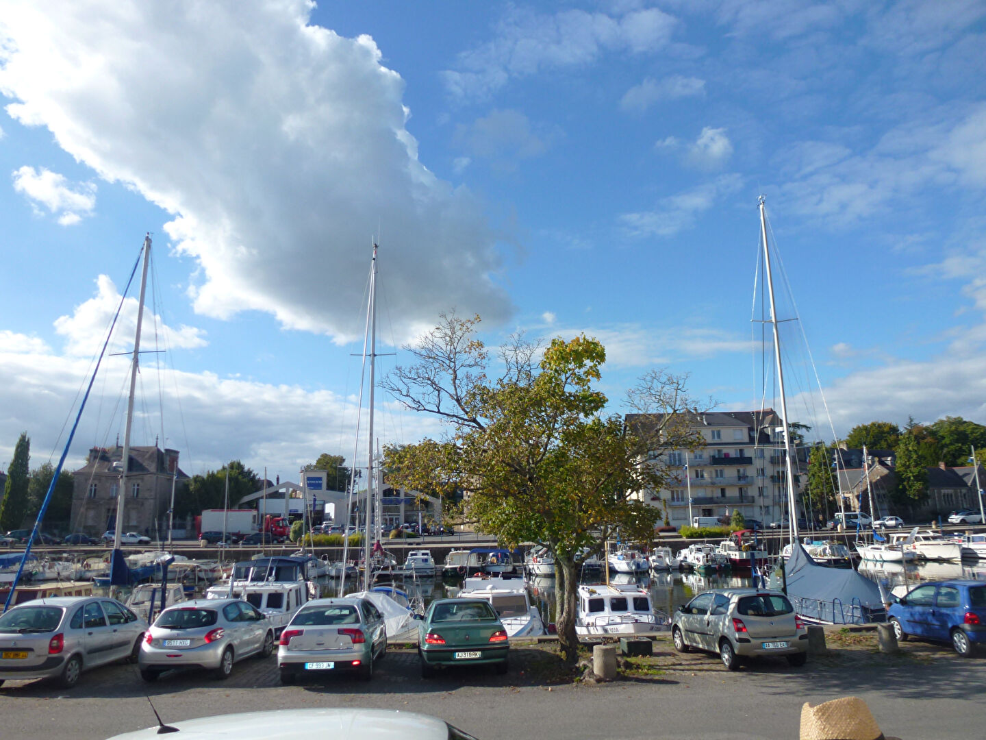 A LOUER APPARTEMENT REZ DE CHAUSSEE UNE CHAMBRE QUARTIER DU PORT REDON 35600 ILLE ET VILAINE BRETAGNE A LOUER APPARTEMENT REZ DE CHAUSSEE UNE CHAMBRE QUARTIER DU PORT REDON 35600 ILLE ET VILAINE BRETAGNE