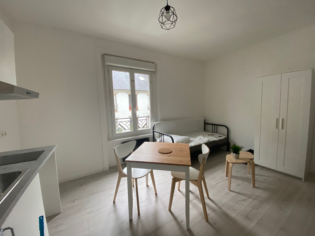 A LOUER STUDIO MEUBLE 56800 PLOERMEL 56800 BRETAGNE MORBIHAN A LOUER STUDIO MEUBLE 56800 PLOERMEL 56800 BRETAGNE MORBIHAN
