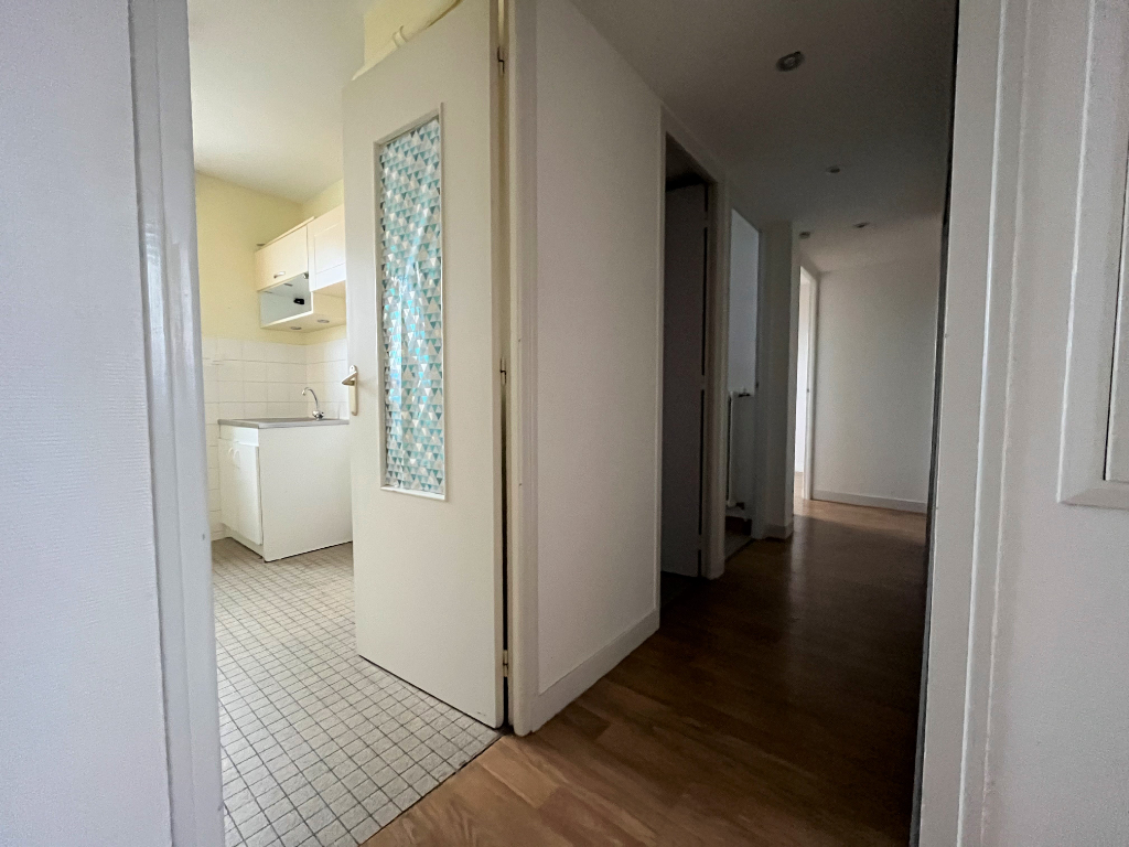A VENDRE Appartement de Type T3 env 53 M² - Rennes - ILLE ET VILAINE - BRETAGNE A VENDRE Appartement de Type T3 env 53 M² - Rennes - ILLE ET VILAINE - BRETAGNE