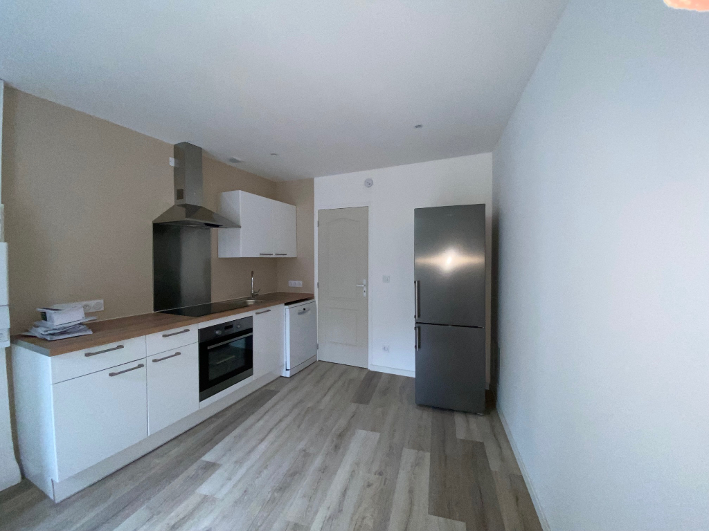 A LOUER APPARTEMENT 2 PIECES PLOERMEL 56800 BRETAGNE MORBIHAN A LOUER APPARTEMENT 2 PIECES PLOERMEL 56800 BRETAGNE MORBIHAN