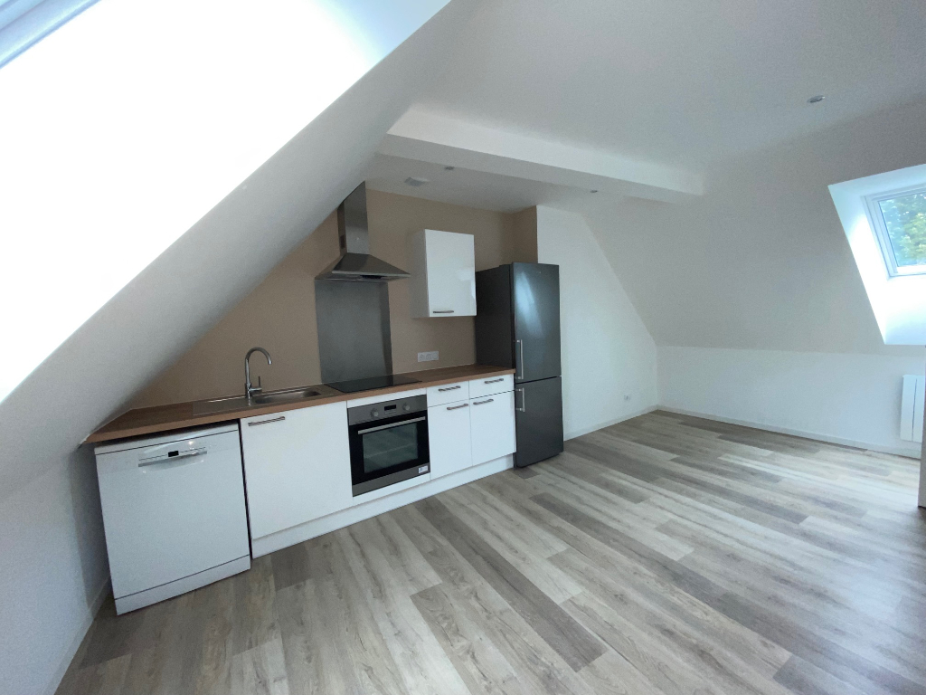A LOUER STUDIO PLOERMEL BRETAGNE MORBIHAN A LOUER STUDIO PLOERMEL BRETAGNE MORBIHAN