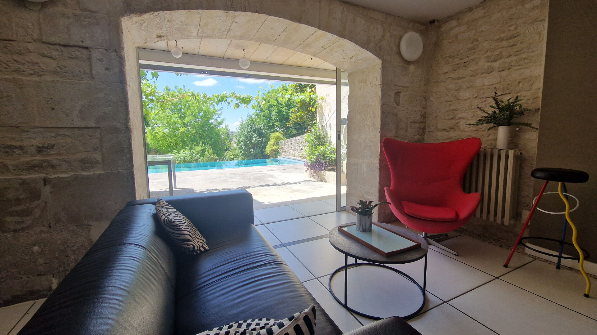 Photo Maison de ville avec piscine Niort 9 pièce(s) 200 m2 image 2/6