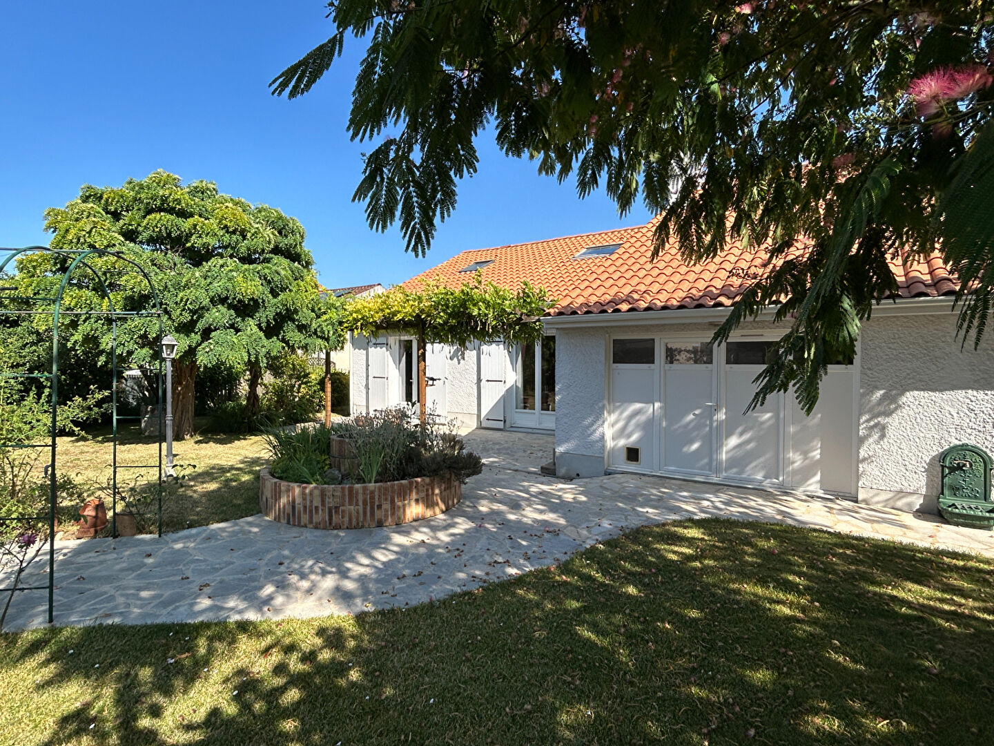 Photo Maison Niort 6 pièce(s) 155 m2 image 1/6