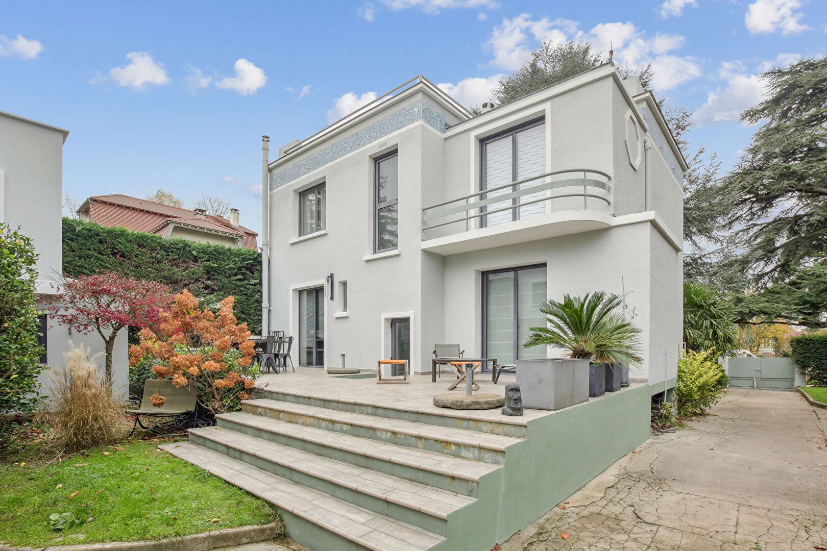 Photo Vaucresson - Maison 6/7 pièces + dépendance Maison 3 pièces image 3/6