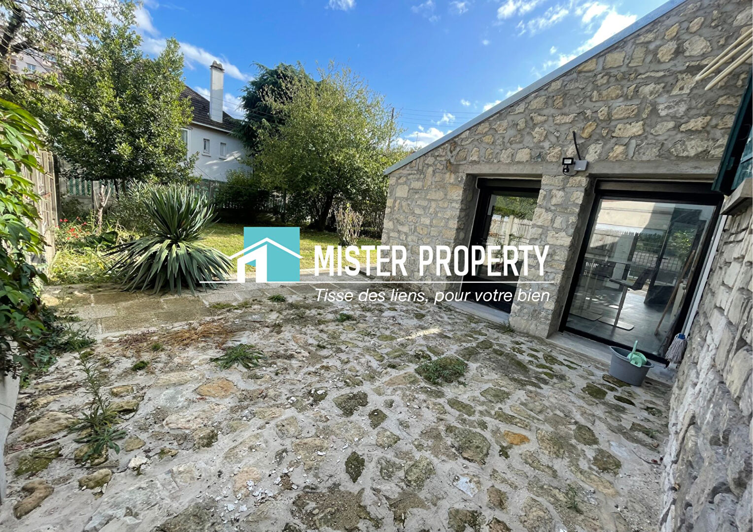 Photo SARTROUVILLE LA CROIX BLANCHE - MAISON 6 PIECES - TERRAIN 450 M² image 2/6