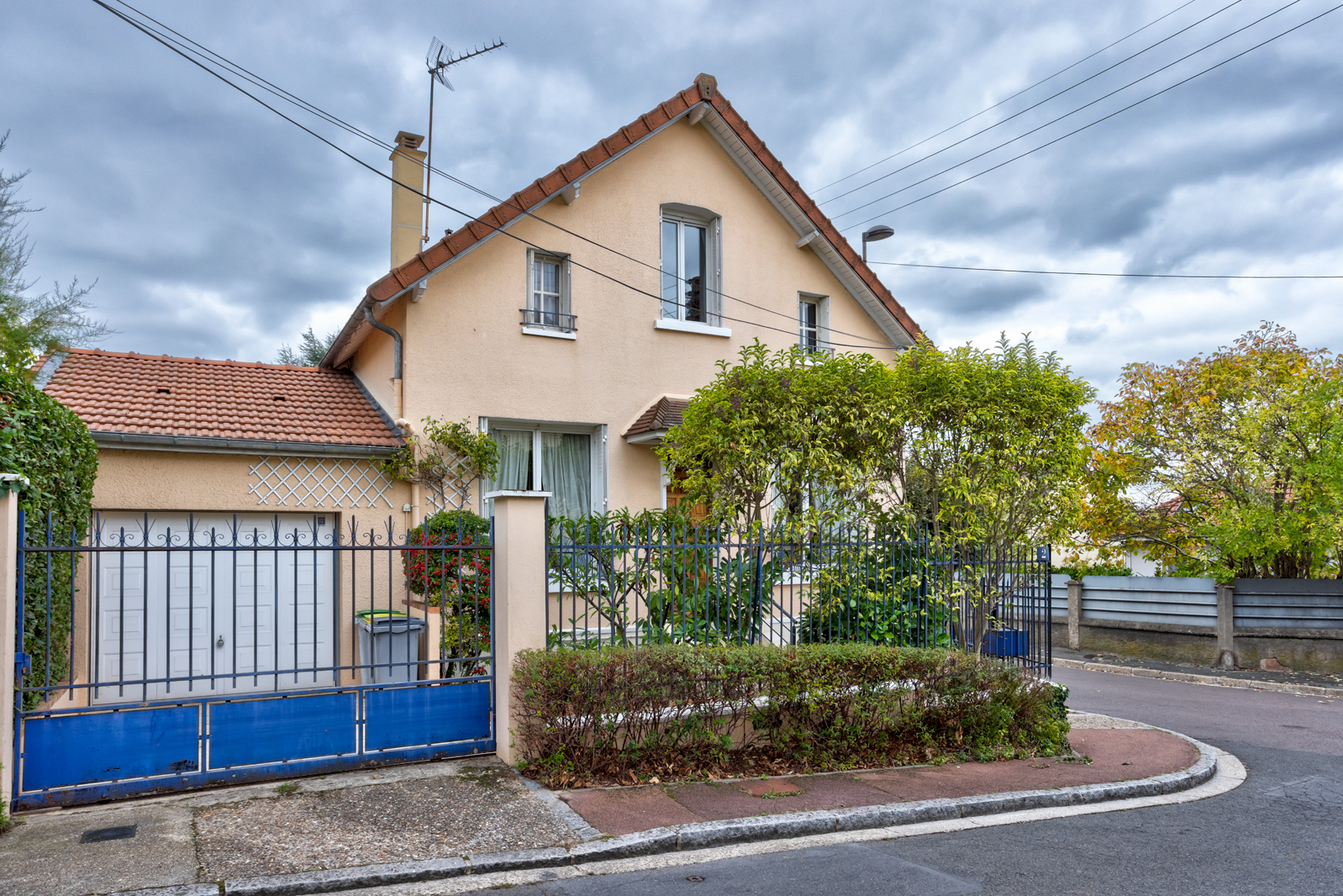 Maison Rueil Malmaison - Bas Coteaux - 99m2 - Garage - Jardin