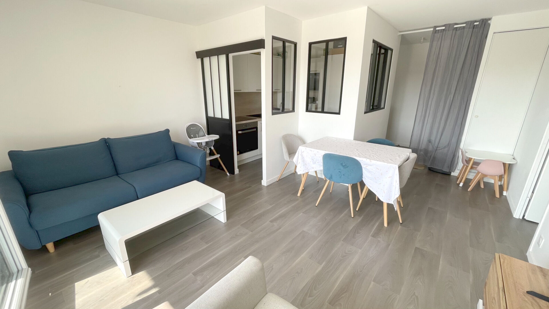 Photo Lumineux, récent, sans vis-à-vis - Un 4 pièces avec 3 chambres pensé pour le confort au quotidien. image 1/6