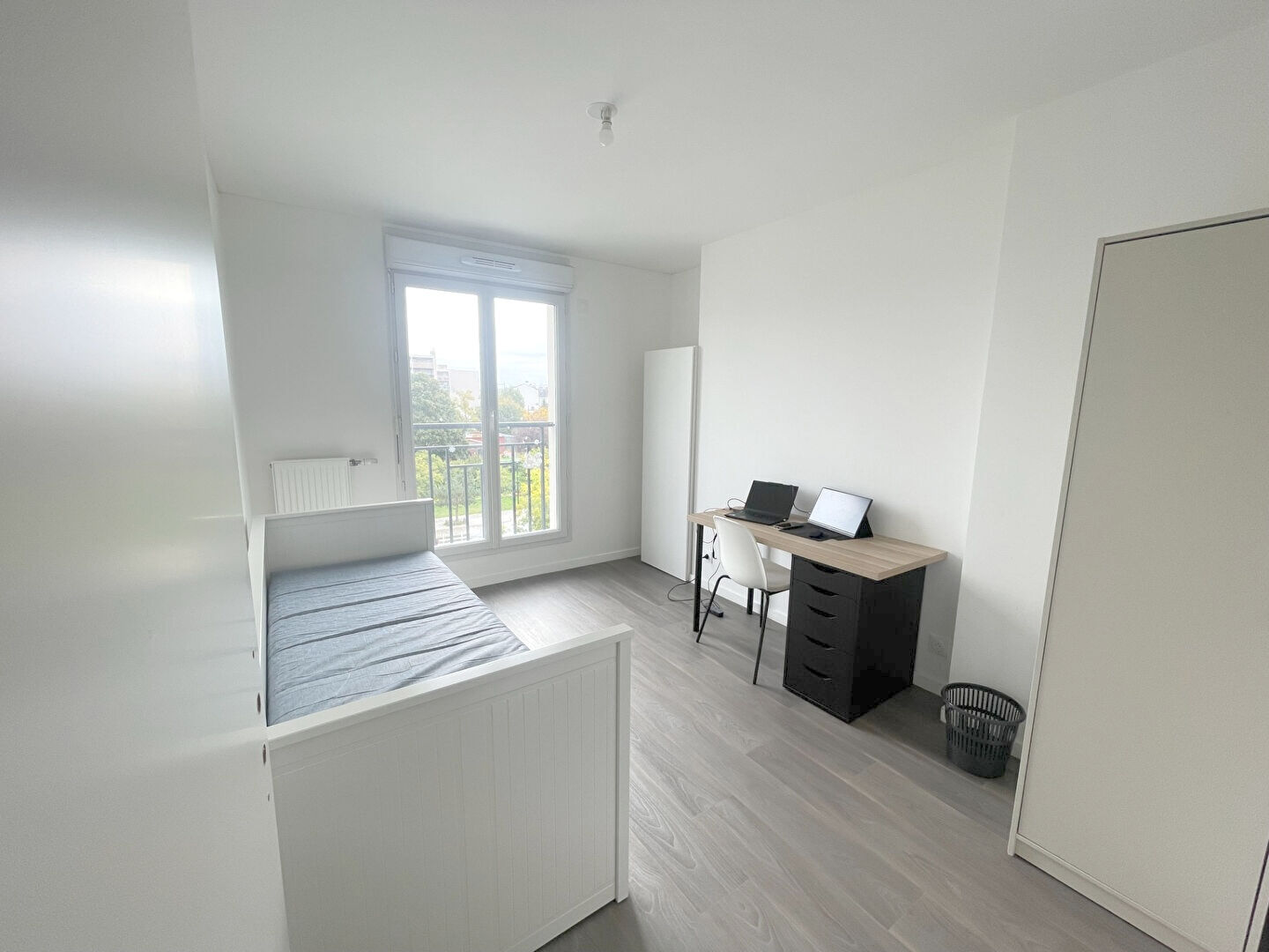 Photo Lumineux, récent, sans vis-à-vis - Un 4 pièces avec 3 chambres pensé pour le confort au quotidien. image 5/6