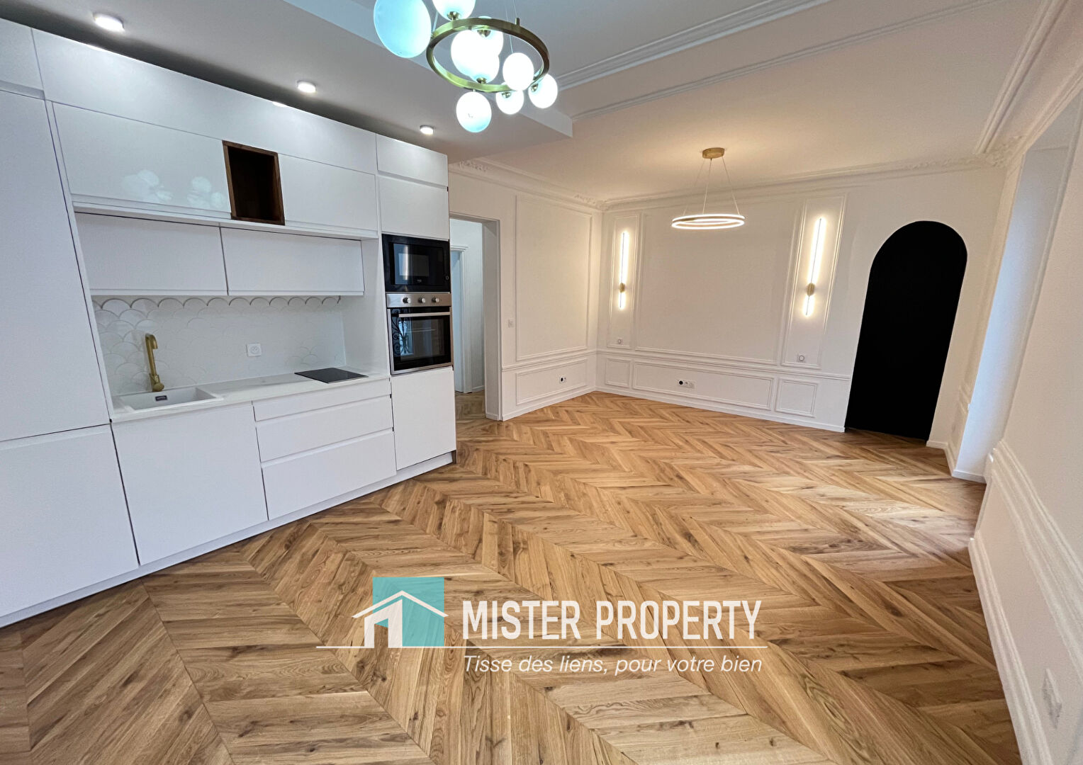 Photo Paris 17e - grand 2 pièces Élégance et Raffinement aux Portes de l'Étoile image 2/6