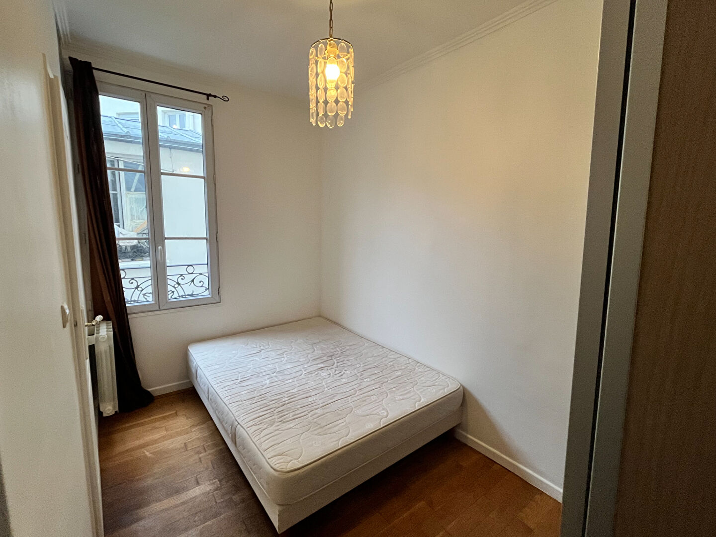 Photo PARIS - Colonel Fabien - Appartement 2 pièces Loué meublé image 2/5