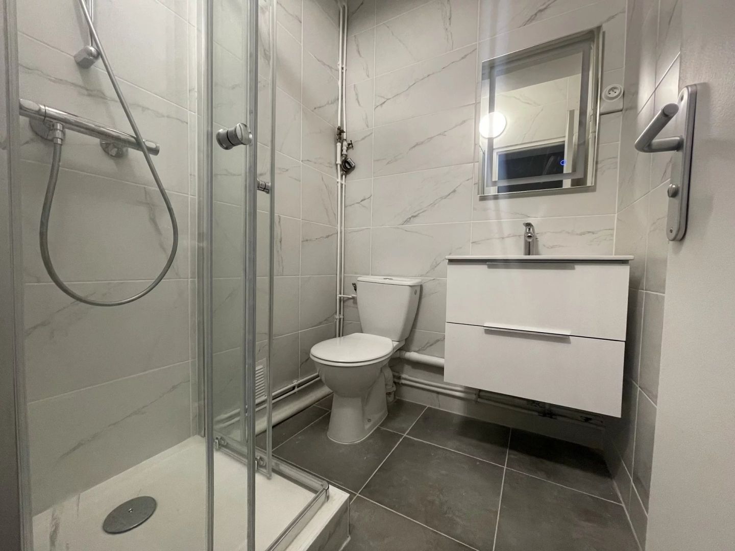 Photo Marly Le Roi - Studio 20m2 - Meublé image 4/6