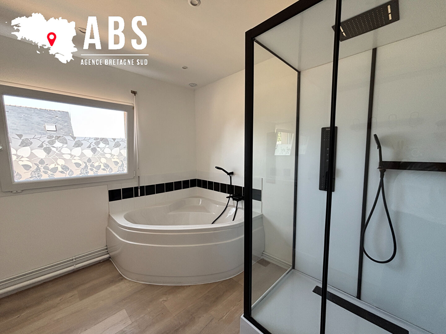 Maison T4 de 98m² dans le centre de SAINT-DOLAY