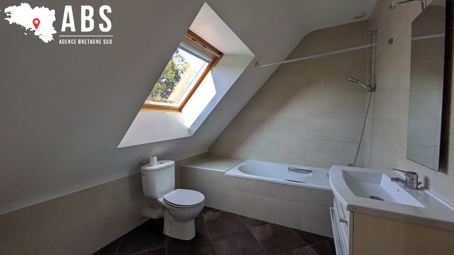 
Maison T5 de 106m² à NIVILLAC
