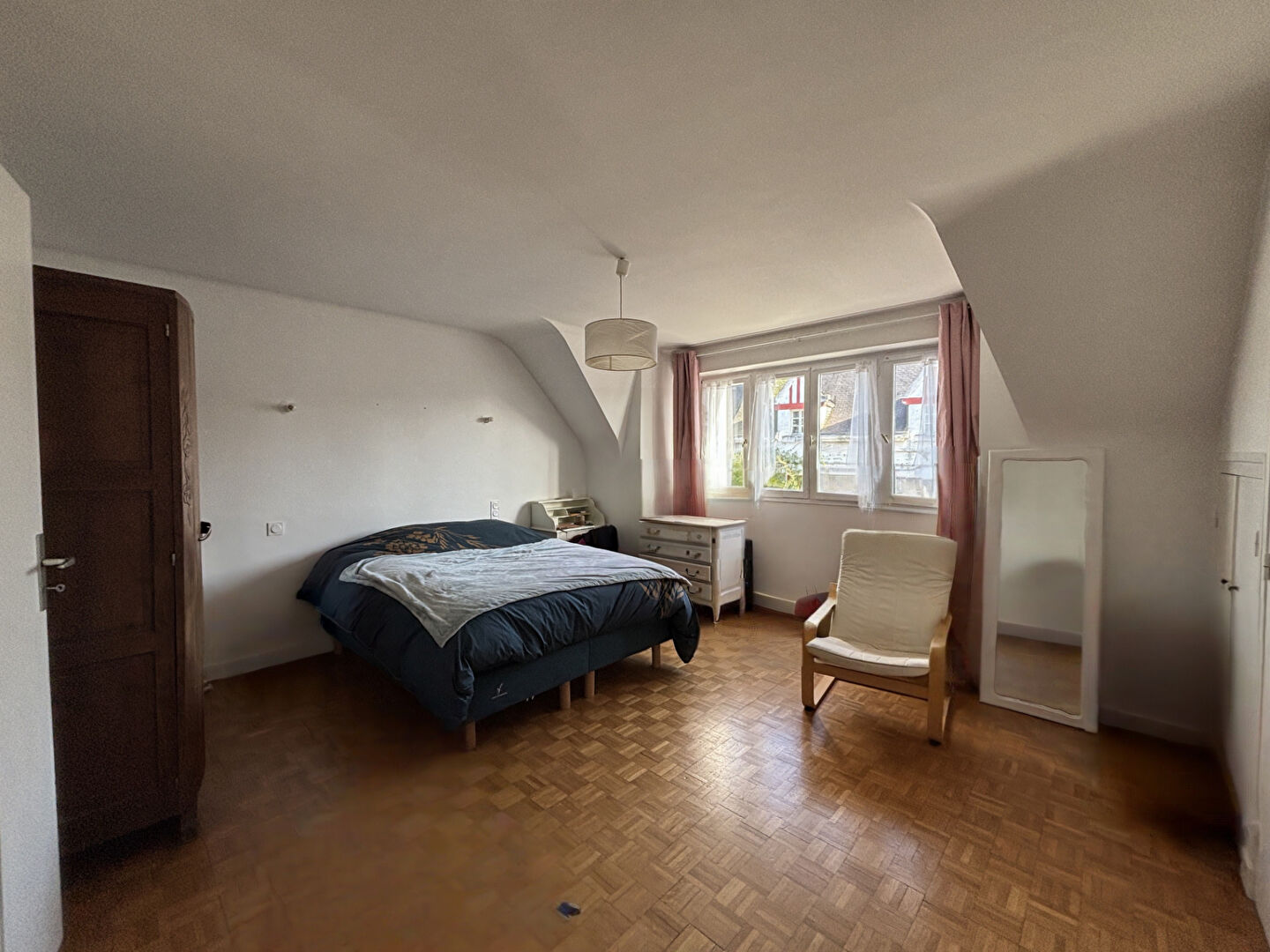 Appartement T3 de 92.81m² en plein centre de LA ROCHE-BERNARD