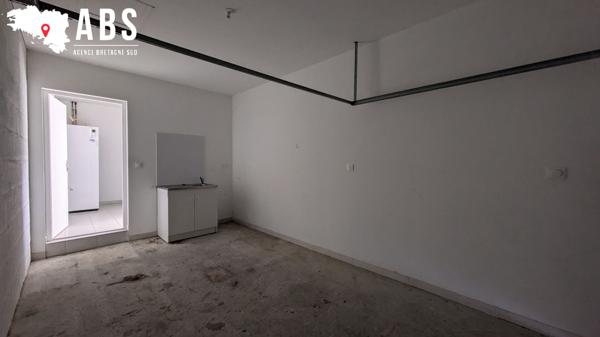 
Maison récente T4 de 84 m² dans le bourg de SAINT-DOLAY
