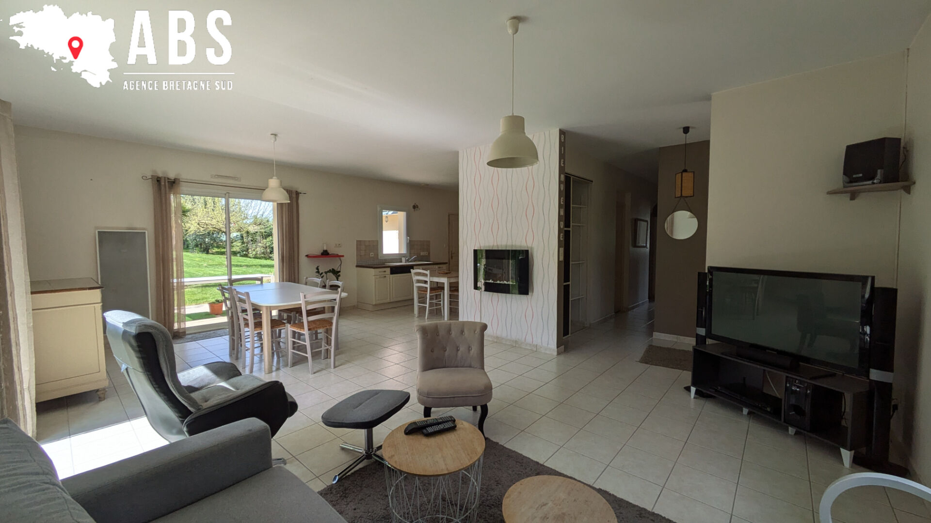 
Maison meublée T4 de 90m² à HERBIGNAC
