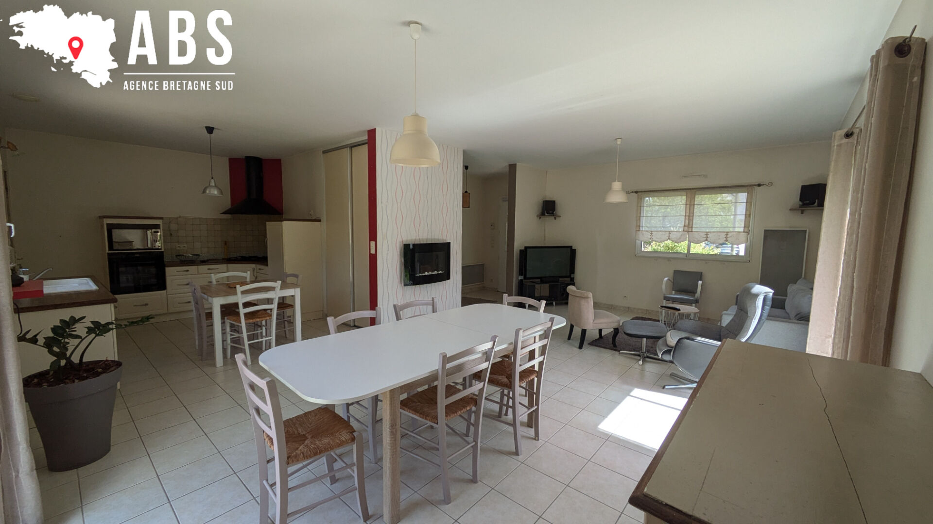 
Maison meublée T4 de 90m² à HERBIGNAC
