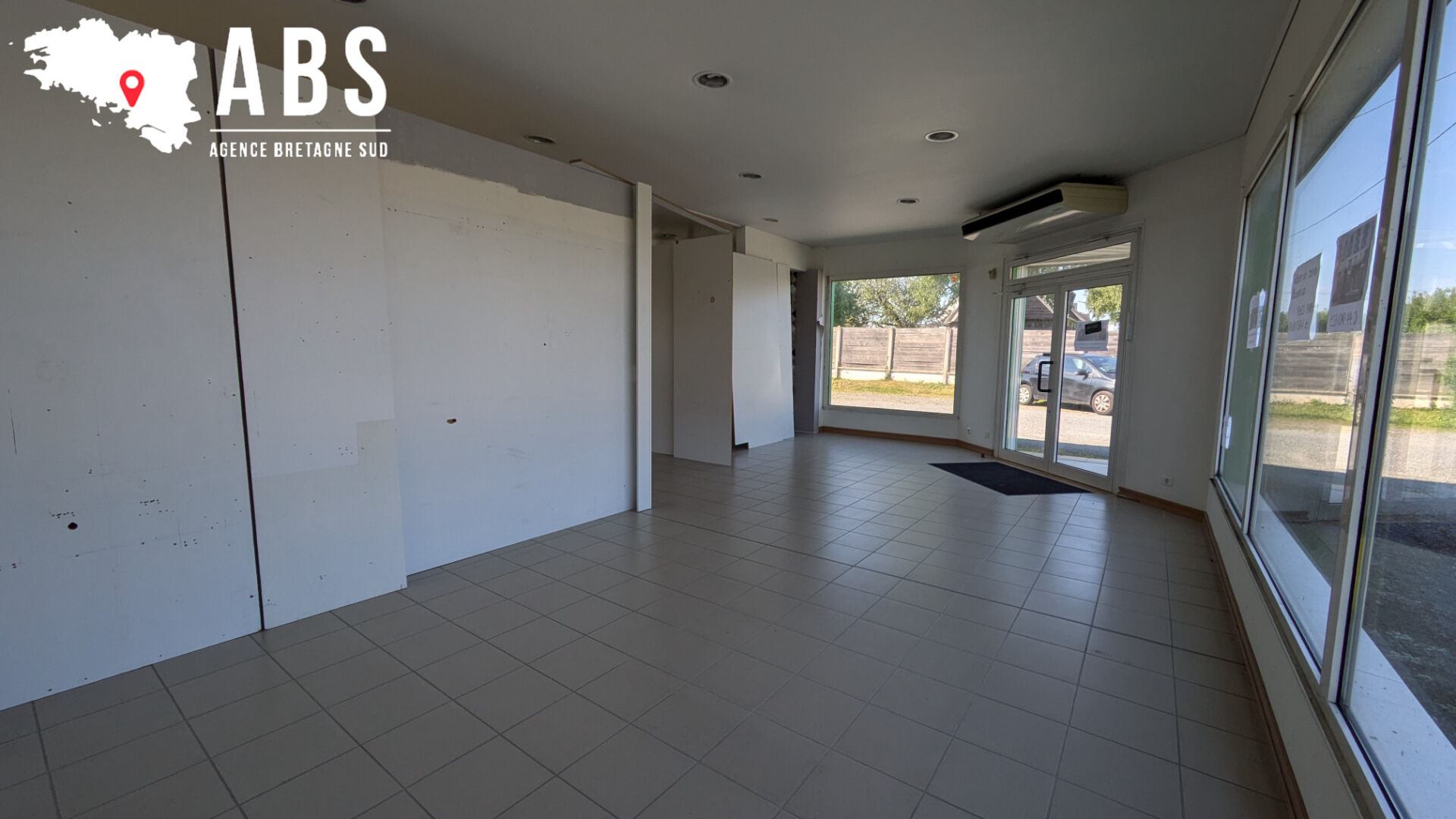 
Local commercial Nivillac 180 m2
