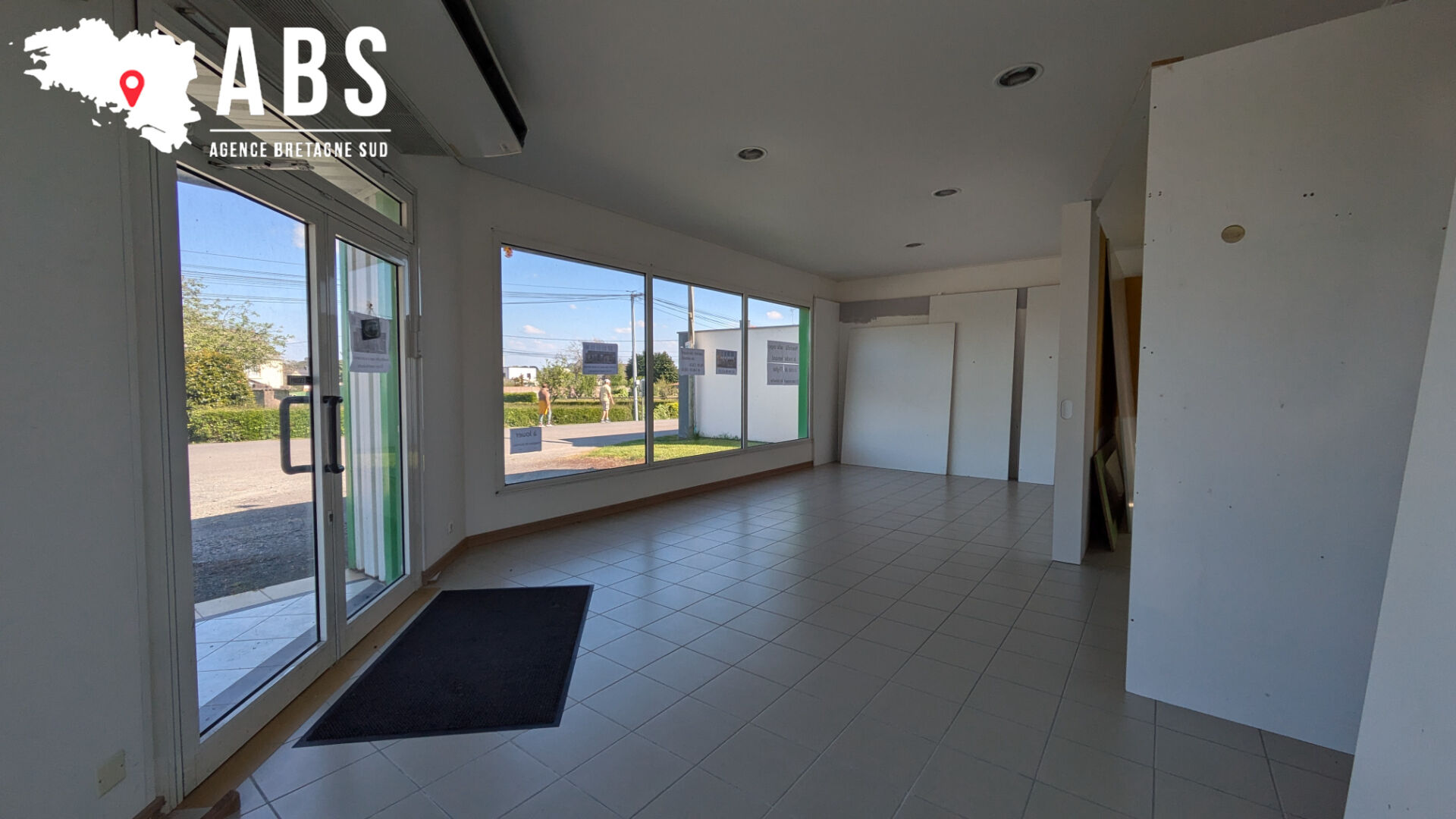 
Local commercial Nivillac 180 m2
