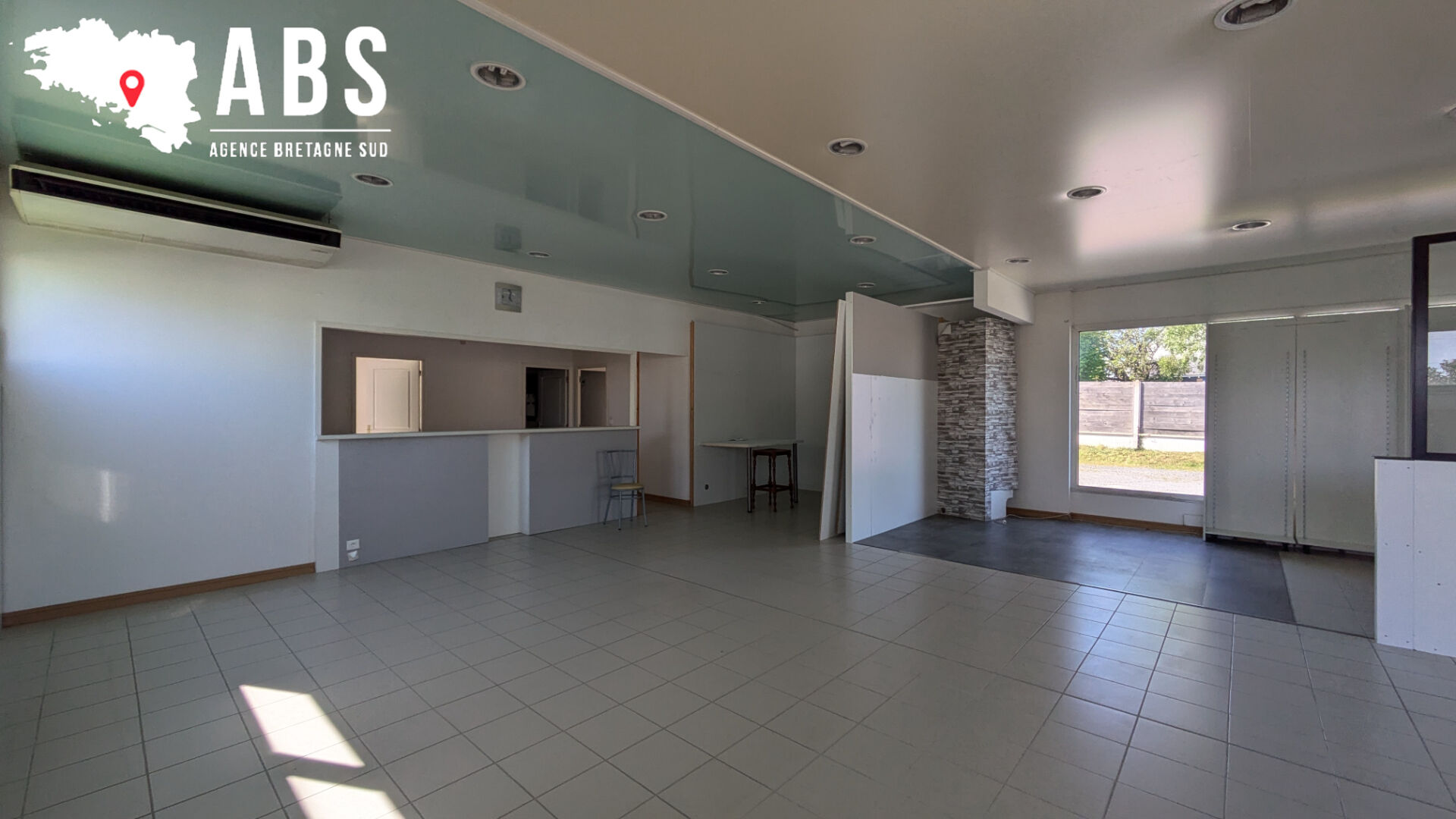 
Local commercial Nivillac 180 m2
