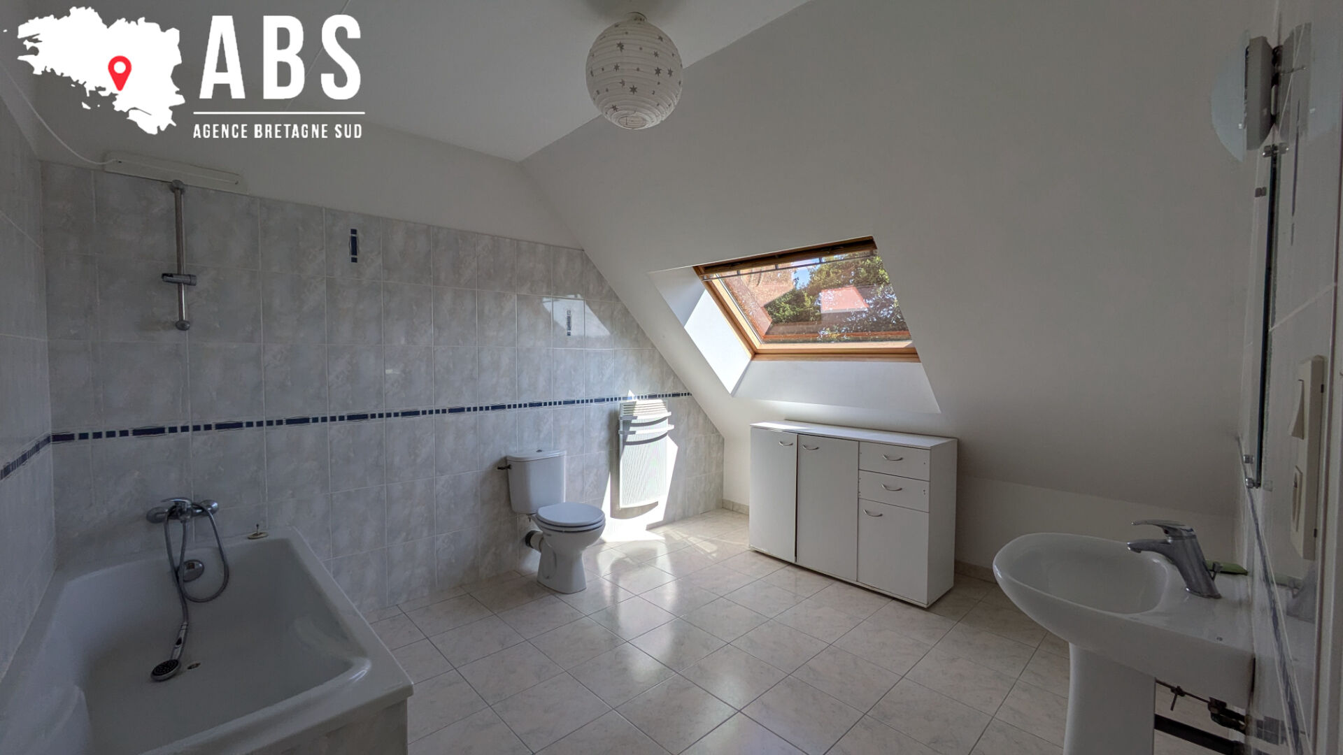 
Une maison T5 de 121m² à NIVILLAC
