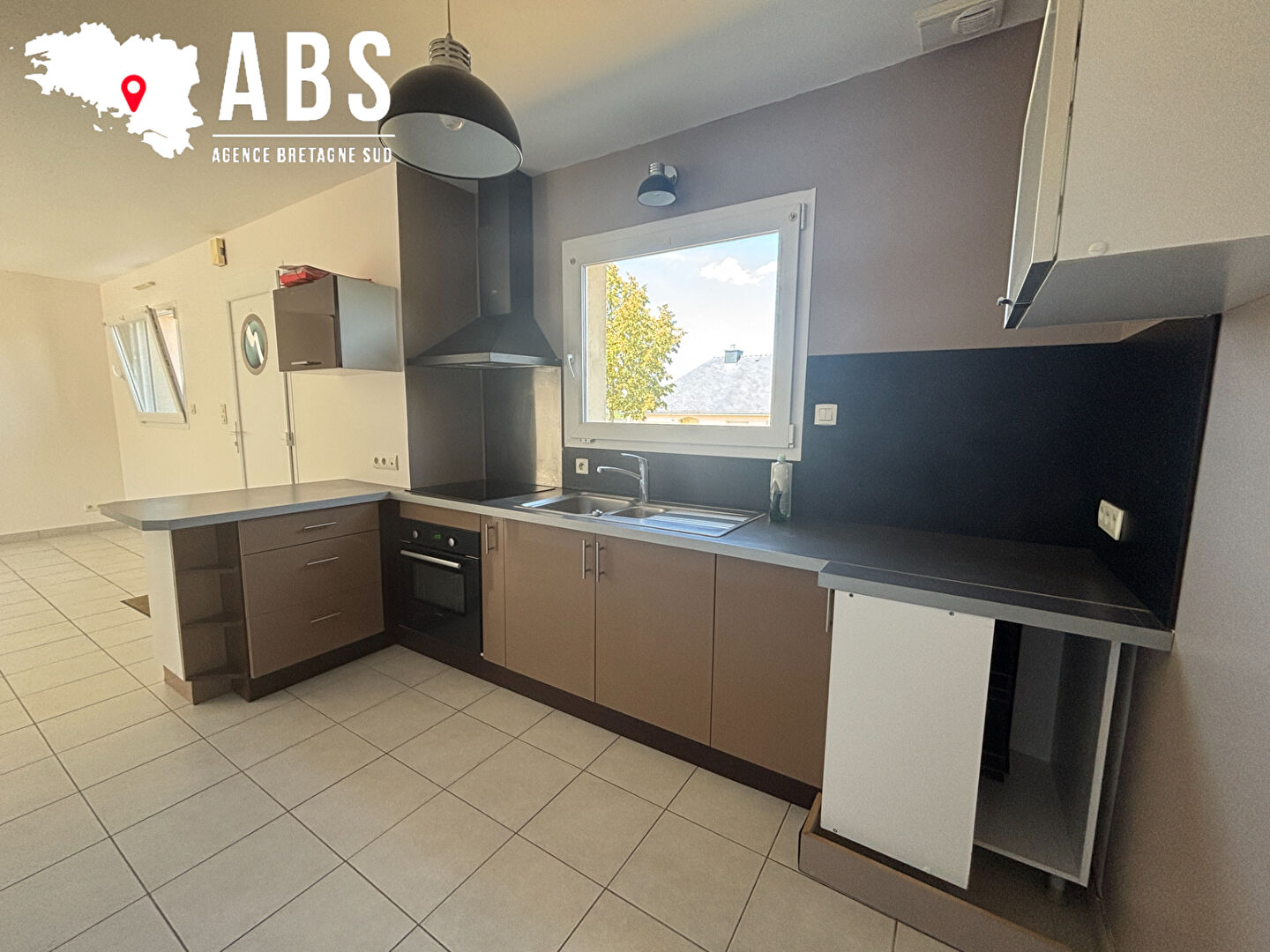 
Maison T5 de 98m² à ST-DOLAY
