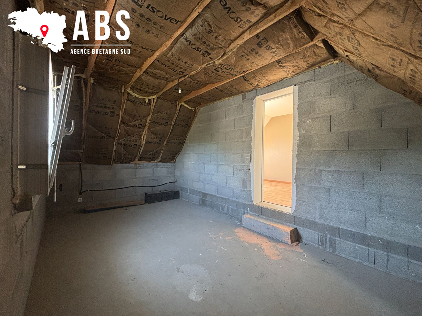 
Maison T5 de 98m² à ST-DOLAY
