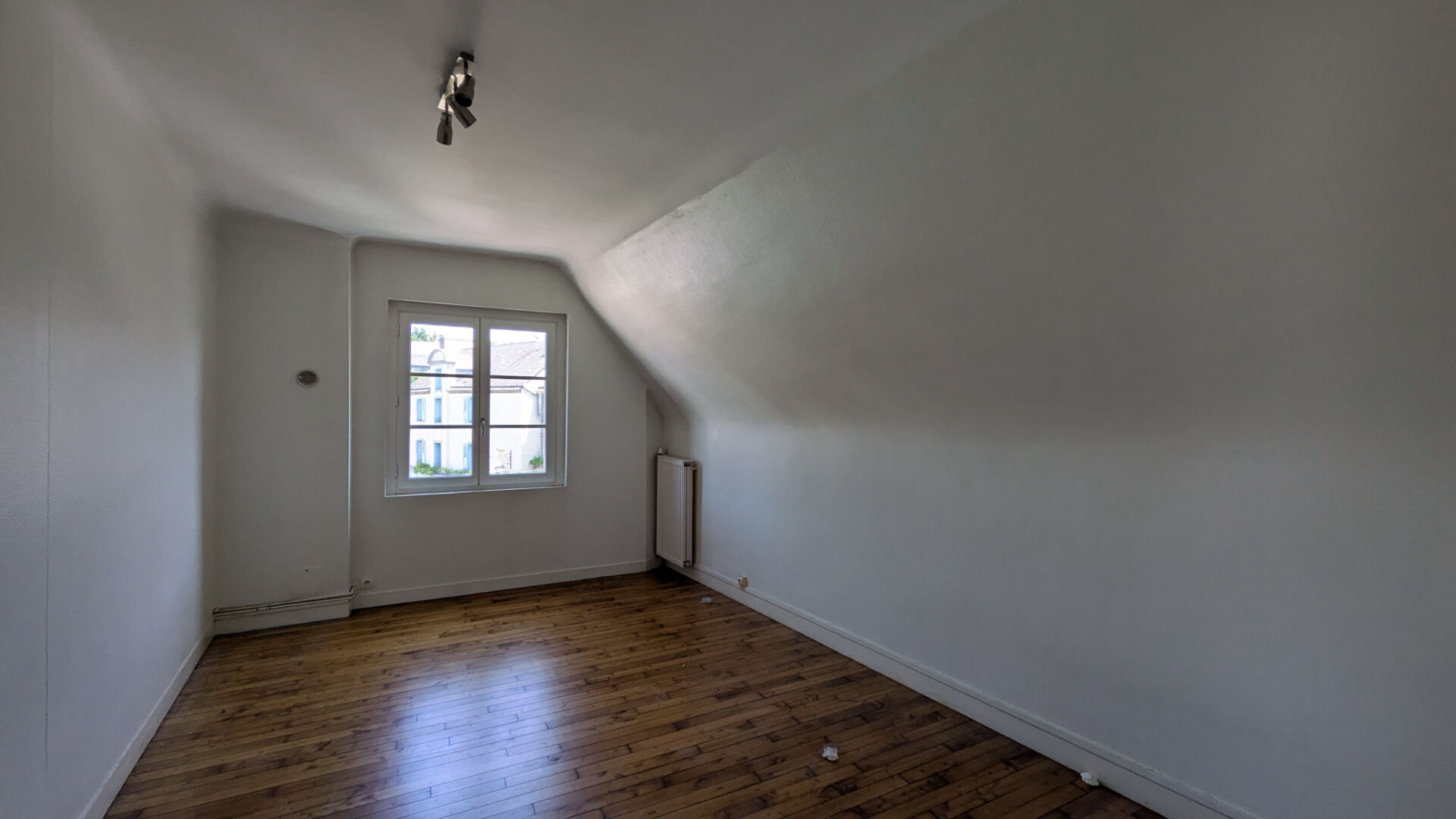 Appartement T3 de 84.49m² en plein centre de LA ROCHE-BERNARD