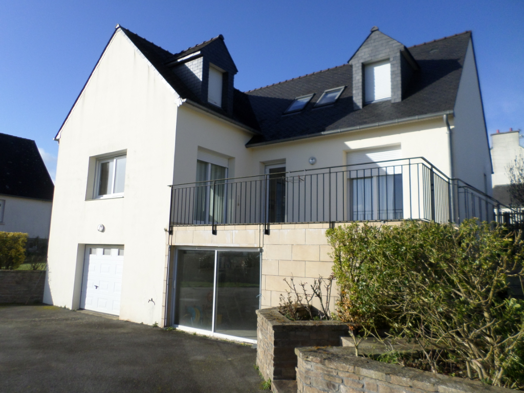 Maison Chateauneuf Du Faou 5 pièce(s) 140 m2 ChâteauneufduFaou 29520