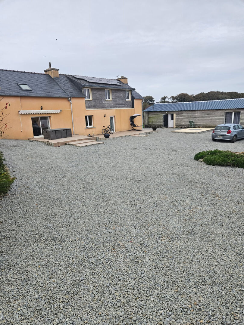 Espace, grand extérieur, mer à 5 minutes: la maison idéale pour votre famille!