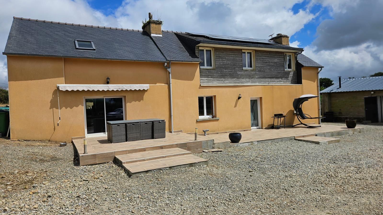Photo Espace, grand extérieur, mer à 5 minutes: la maison idéale pour votre famille! image 2/6