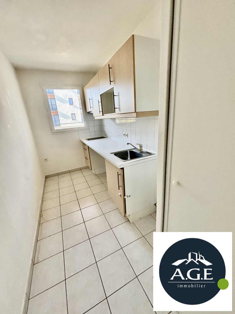 Photo EPERNON GARE image 3/6