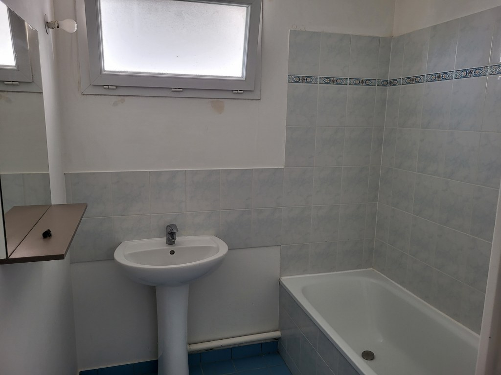 Photo EPERNON GARE image 4/6